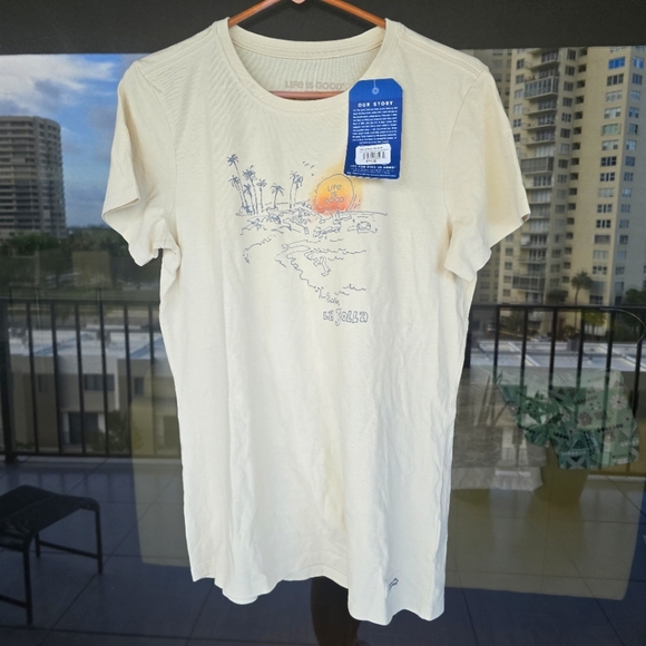 NWT Life Is Good Cream Graphic T-Shirt Medium - Picture 1 of 5